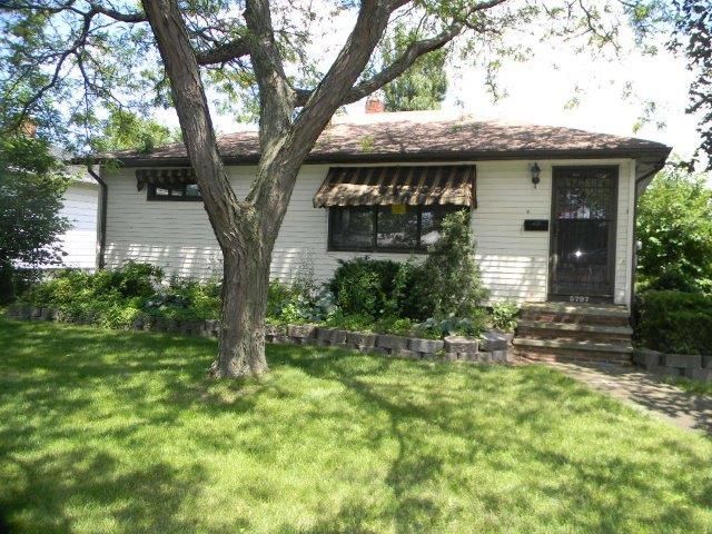 5797 Knox Blvd, Brook Park, OH 44142