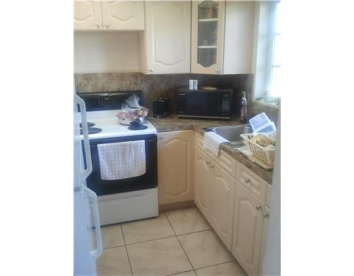 835 NW 2 ST # 4, Miami, FL 33128