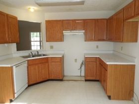 310 Spring Ridge Dr, Dallas, GA 30157