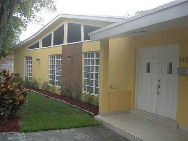 2435 NE 195 ST, Miami, FL 33180