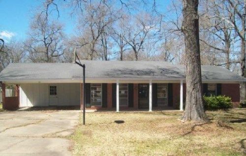 26 Oakwood Dr, Monroe, LA 71203