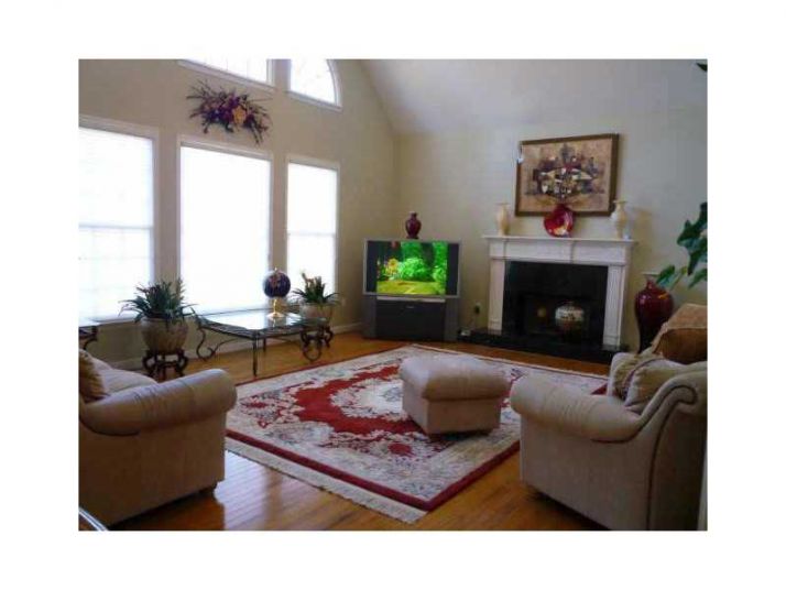 1800 Twin Flower Court, Alpharetta, GA 30005