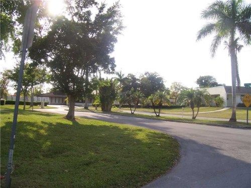 17104 SW 112 CT # I1131E, Miami, FL 33157