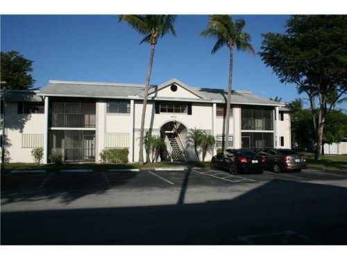 907 NE 199 ST # 205, Miami, FL 33179