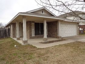 15340 Sarahs Creek Dr, Pflugerville, TX 78660