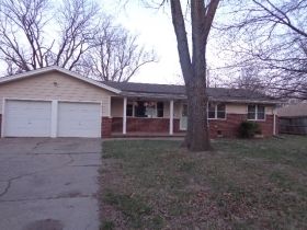 840 N Valleyview St, Wichita, KS 67212