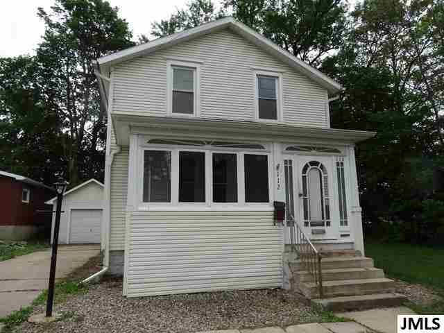 112 E North St, Albion, MI 49224