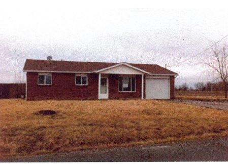 619 Brown St (Aka 619 Brown Rd), Brighton, IL 62012