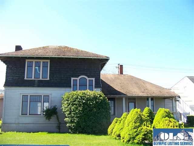 212 W 2nd St, Port Angeles, WA 98362