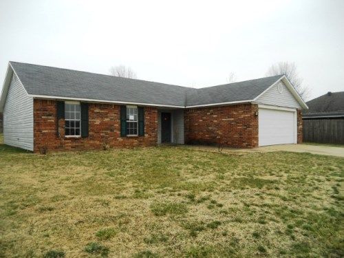 1909 S E St, Rogers, AR 72758
