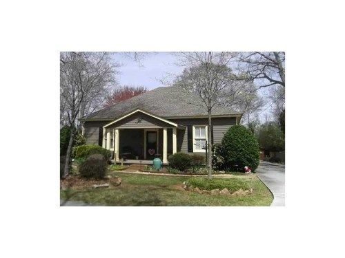 182 Holly Street Ne, Social Circle, GA 30025