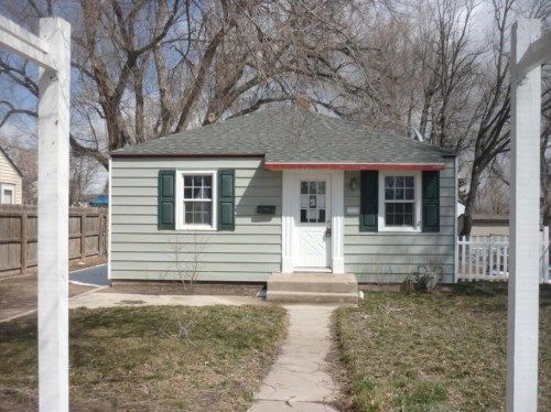 307 Evans Ave, Cheyenne, WY 82007