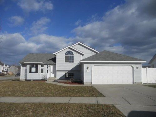 8348 N Vantage Dr, Hayden, ID 83835