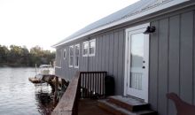 706 Riverside Dr Steinhatchee, FL 32359