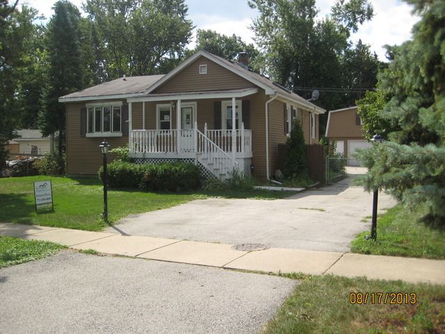 317 W View St, Lombard, IL 60148