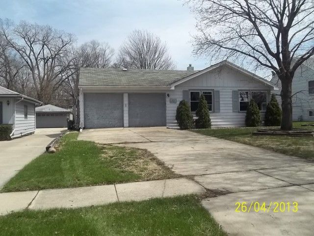 131 N Highland Ave, Lombard, IL 60148