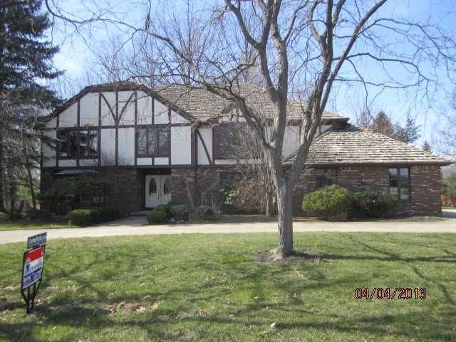156 Westchester Dr, Amherst, OH 44001