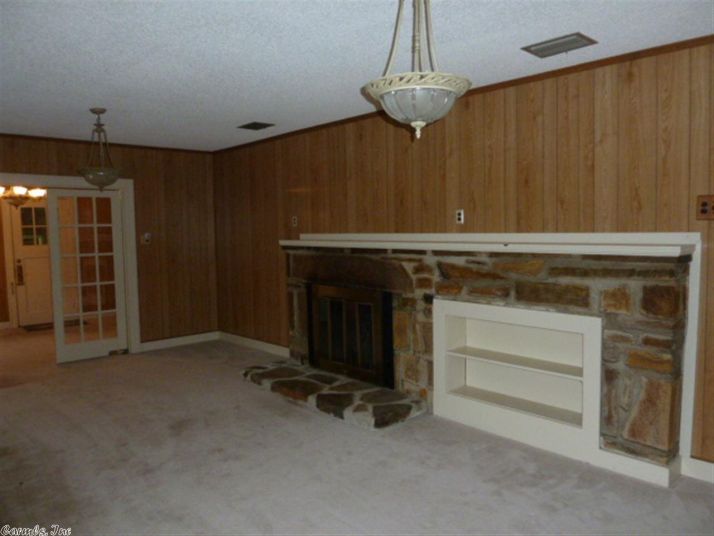 208 Military Rd, Jacksonville, AR 72076
