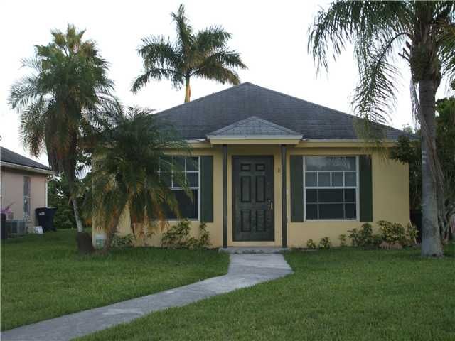 897 SW 10 ST, Homestead, FL 33034