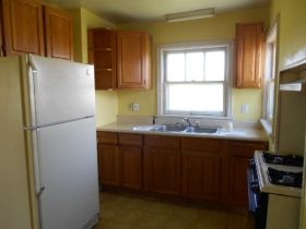 709 N 15th St, Mattoon, IL 61938