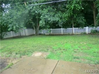 10336 Meath Dr, Saint Louis, MO 63123