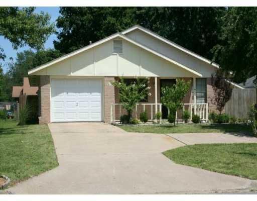 303 N 34TH ST, Rogers, AR 72756