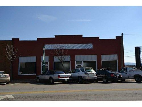 2 N Main Street, Jasper, GA 30143