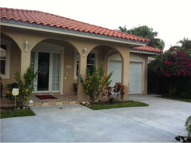 2021 SW 24 TE, Miami, FL 33145