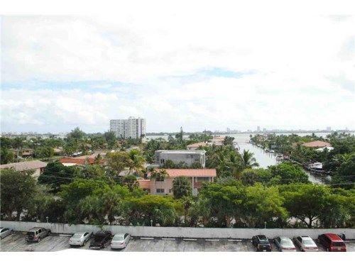 2100 SAN SOUCI BL # B505, Miami, FL 33181