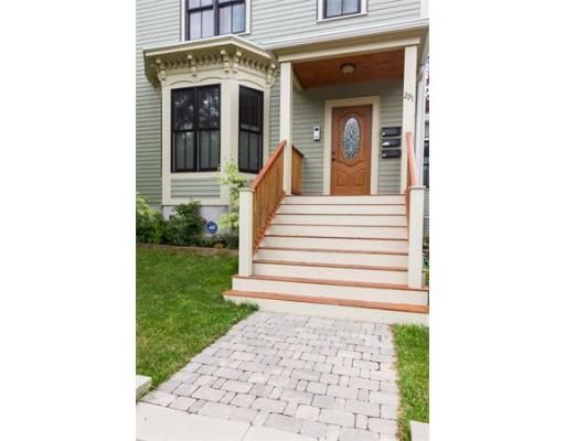 291 Lamartine Street #1, Jamaica Plain, MA 02130