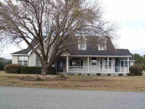 201 Pebble Beach Dr, Eufaula, AL 36027