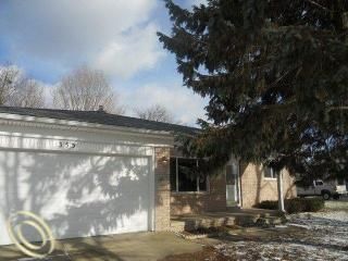 355 Tanview Dr, Oxford, MI 48371