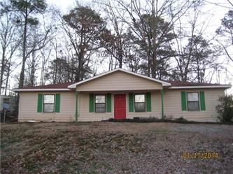 11 Redfield Dr, Phenix City, AL 36869