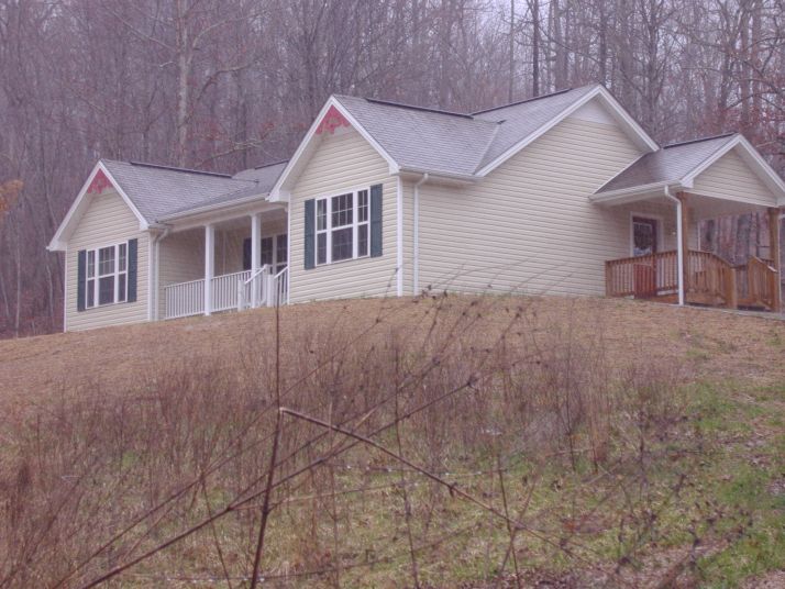 999 Doolittle Rd, Annville, KY 40402