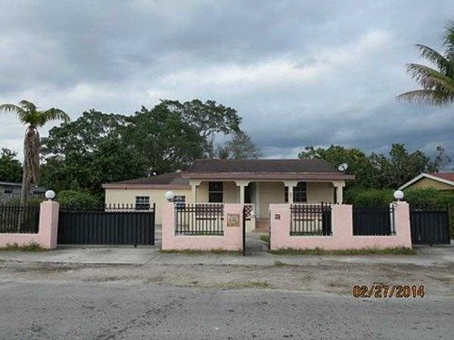 1065 NW 140 ST, Miami, FL 33168