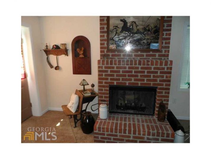 234 Flowers, Molena, GA 30258