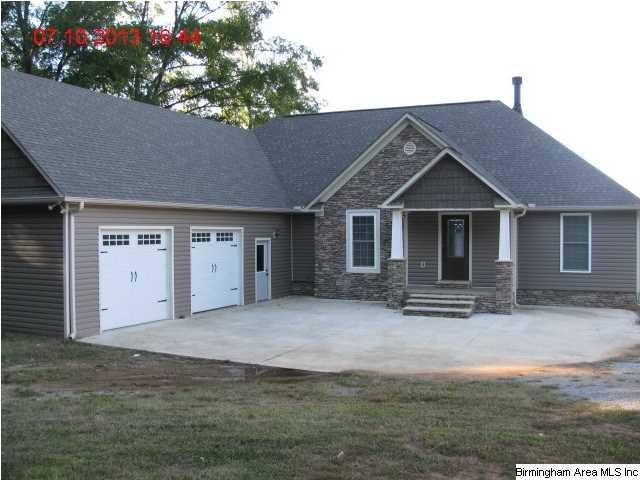 2040 Green Hills Rd, Ohatchee, AL 36271