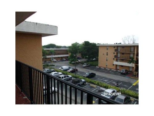 6320 SW 138 CT # 412, Miami, FL 33183