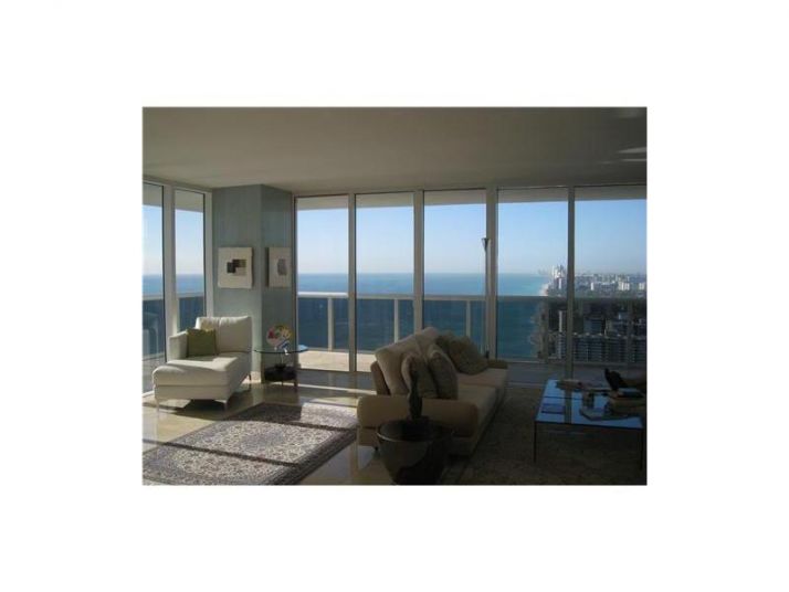 1830 S OCEAN DR # 4402, Hallandale, FL 33009