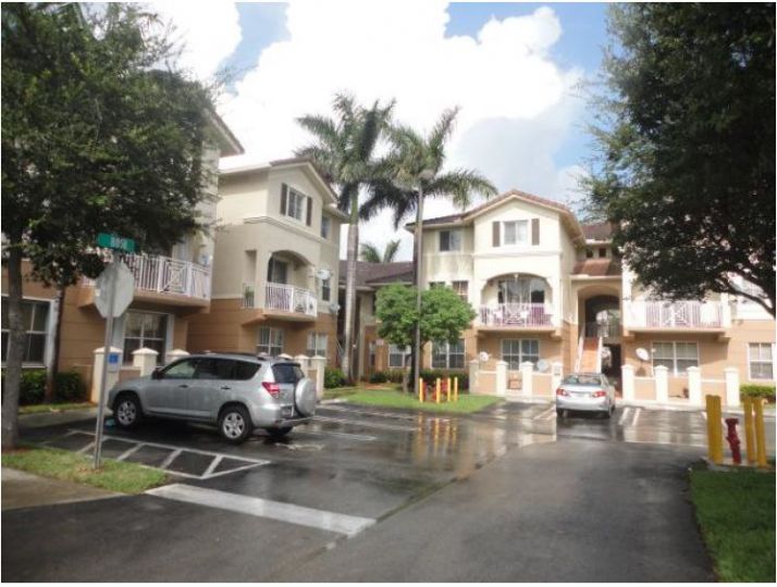 8858 W Flagler St Unit 205, Miami, FL 33174