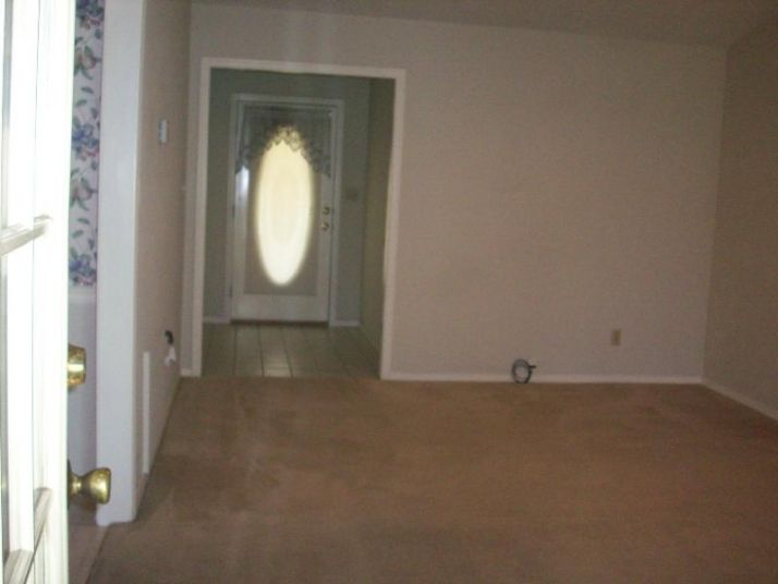 633 Apple Tree Ln, Clarksville, AR 72830
