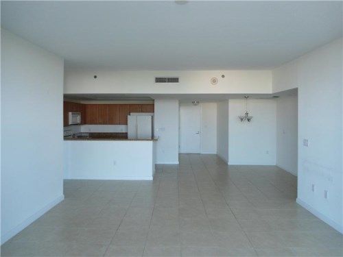 1451 S MIAMI AV # 211, Miami, FL 33131