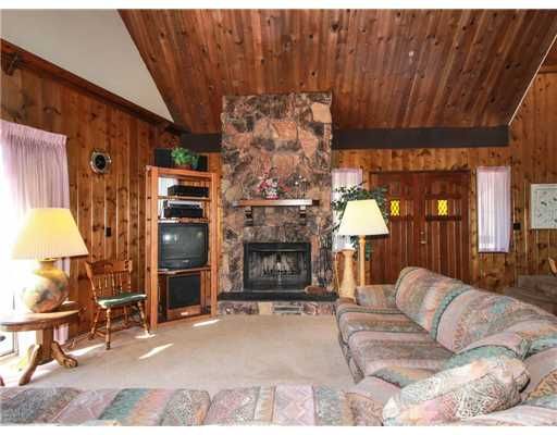 27924 St. Bernard Lane, Lake Arrowhead, CA 92352