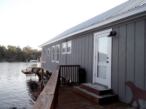 706 Riverside Dr, Steinhatchee, FL 32359