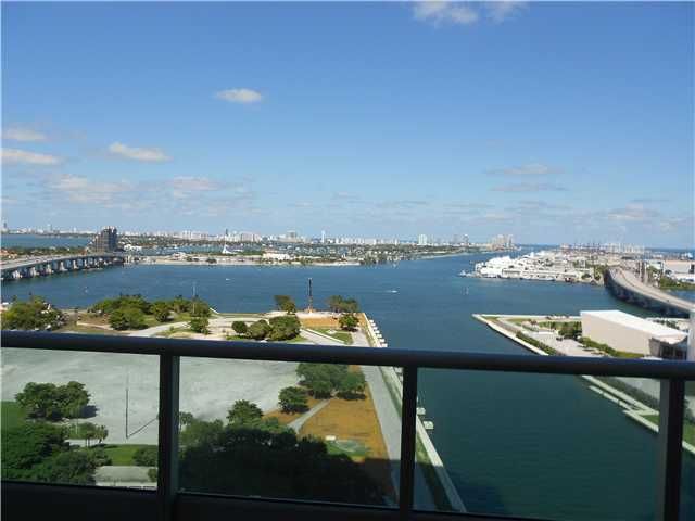 900 BISCAYNE BL # 2407, Miami, FL 33132