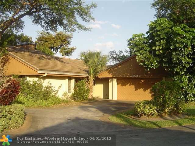 20211 NE 10TH PL, Miami, FL 33179