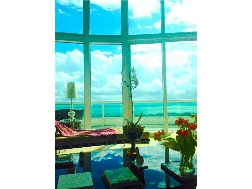 1643 BRICKELL AV # TH2701, Miami, FL 33129