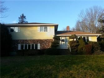 14 Bailey Heights, Norwich, CT 06360