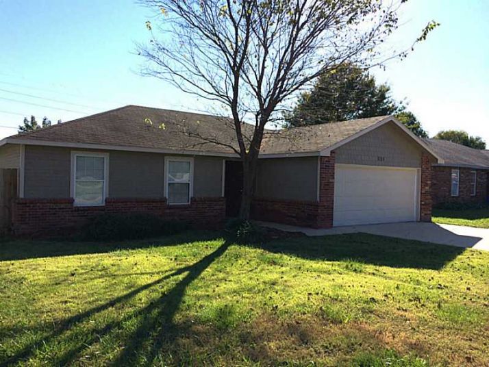 605 WANDA ST, Centerton, AR 72719