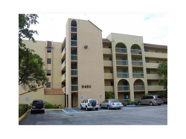 9460 FONTAINEBLEAU BL # 431, Miami, FL 33172